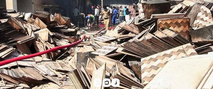 الخارجية تعلن مصرع أربعة مصريين في حادث انفجار مصنع للسيراميك، بالعاصمة السودانية «الخرطوم»، الذي راح ضحيته 23 شخصًا