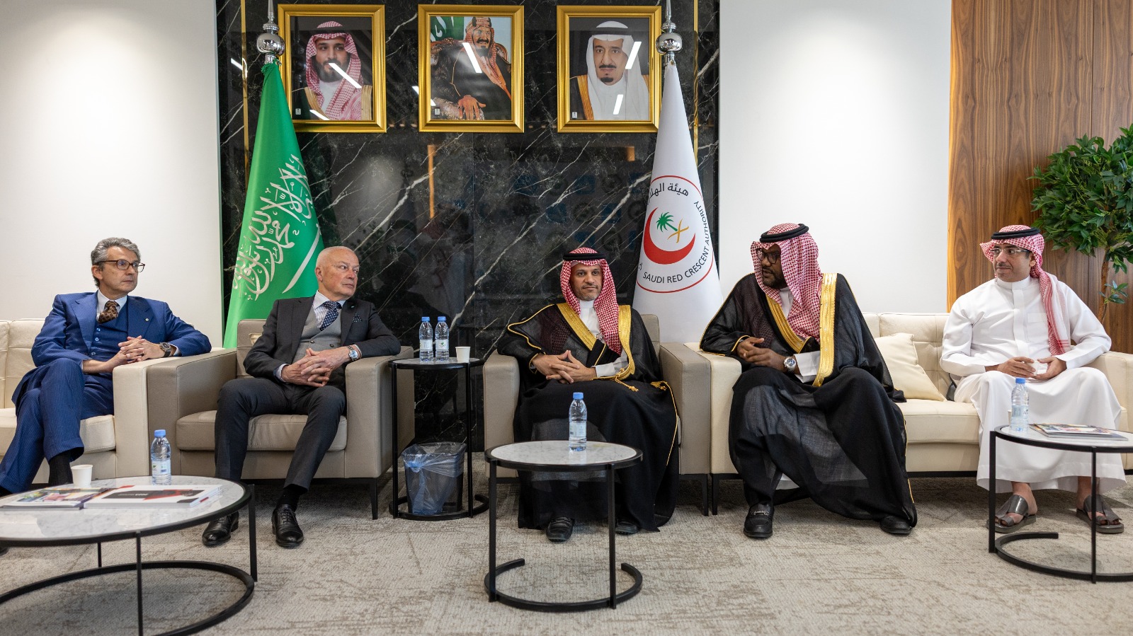 اللجنة الدائمة للقانون الدولي الإنساني والمعهد الدولي للقانون الإنساني في سان ريمو يوقعان برنامجًا تنفيذيًا لتعزيز التعاون الدولي