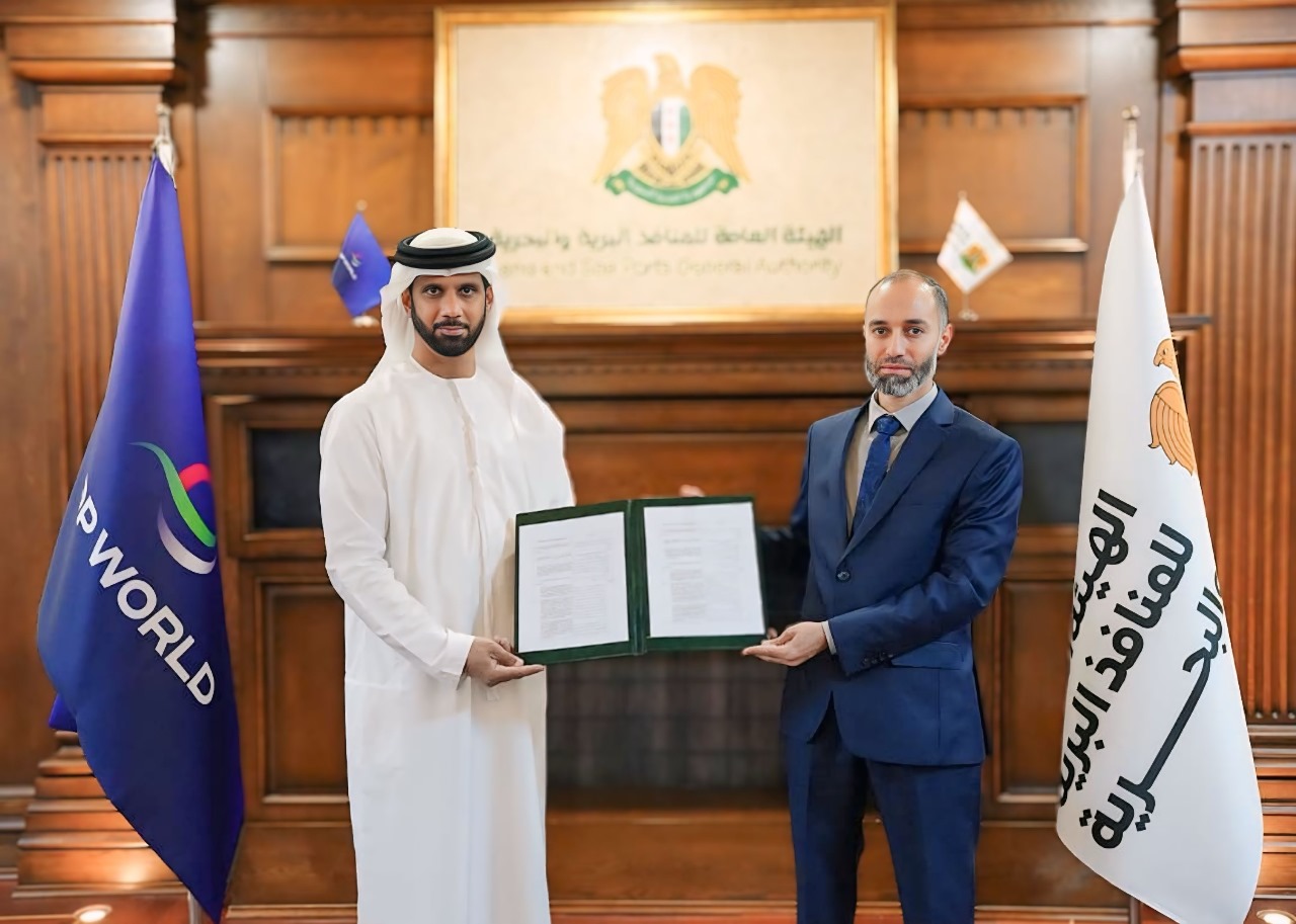 موانئ دبي العالمية  توقع تفاهم بقيمة 800 مليون دولار لتطوير ميناء طرطوس ومناطق لوجستية في سوريا