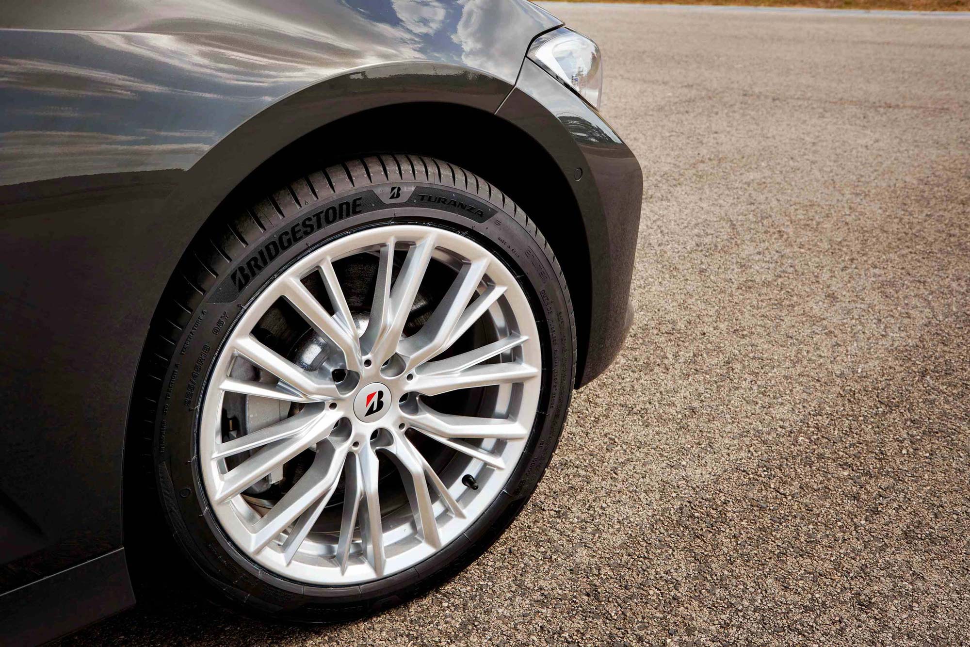 بريجستون: نصائح لاختيار الإطارات الأمثل