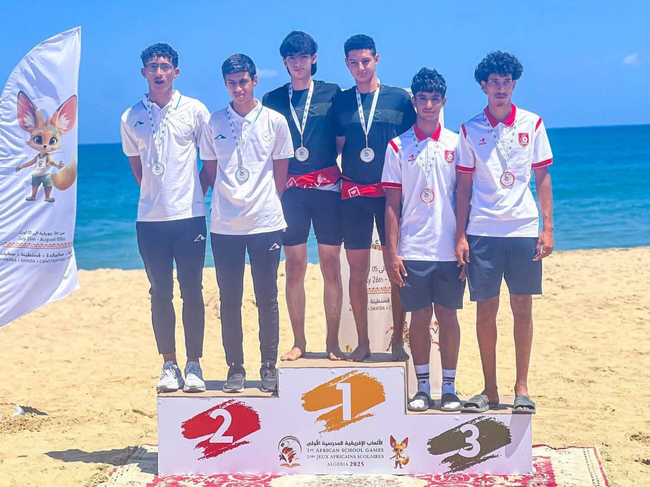 أبطال النادي المصري للتجديف يتألقون ويحصدون الذهب في البطولة الأفريقية للتجديف الشاطئي بالجزائر